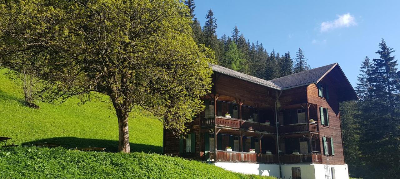 Hotel Berghaus Iffigenalp Lenk Esterno foto